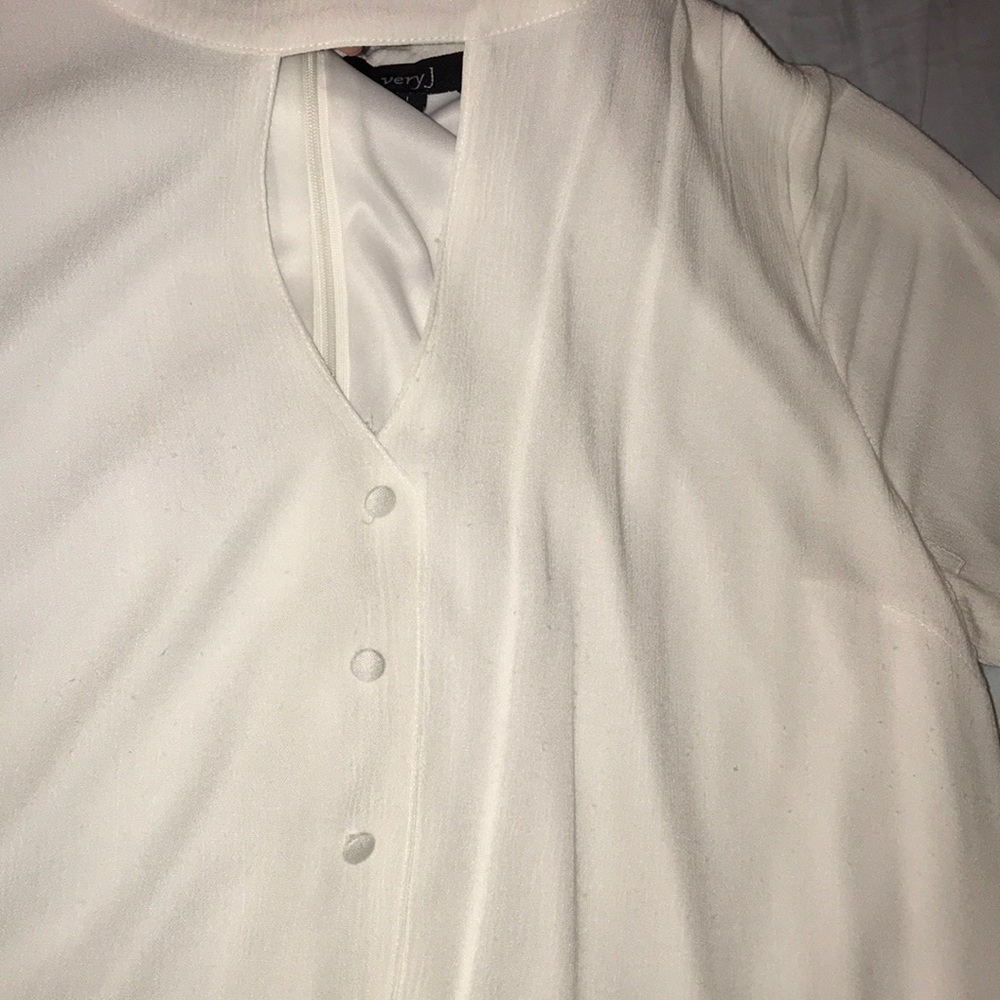 White Button Keyhole Dress - Picture 5 of 5